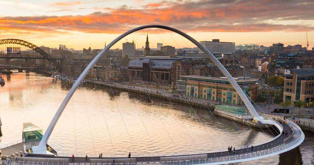 The Only Tilting Bridge In The World, With a Total Length Of Only 126 Meters, Was Built At a Cost Of Nearly 30 Million Pounds